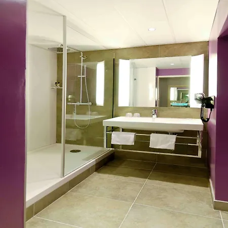 Mercure La Cite 4*