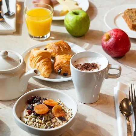 Otel Mercure La Cite 4*