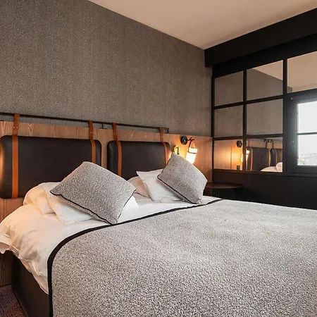 Mercure La Cite 4*