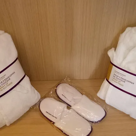 Mercure La Cite Szálloda 4*