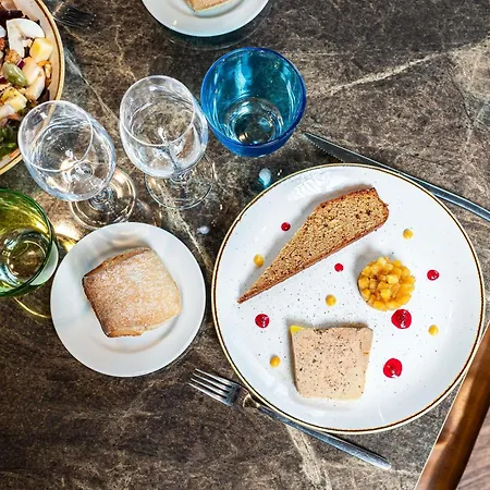 Mercure La Cite Szálloda 4*