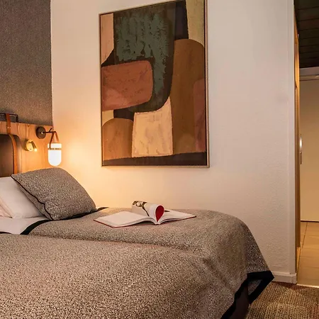 Mercure La Cite 4*
