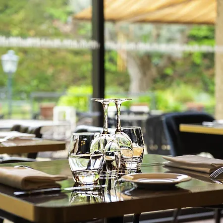 Hotel Mercure La Cite 4*