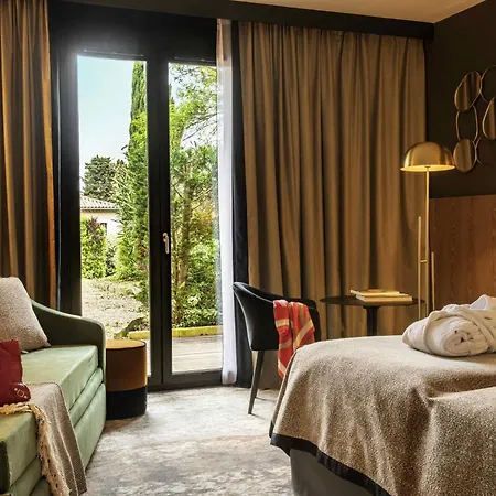 호텔 Mercure La Cite 4*