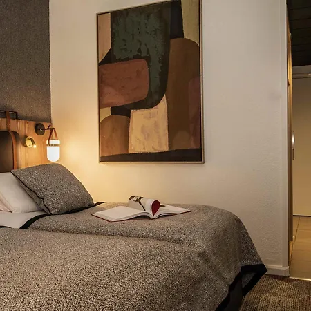 Mercure La Cite 4*