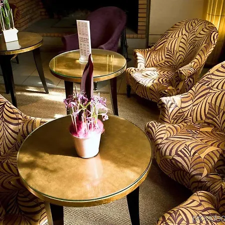 Mercure La Cite 4*