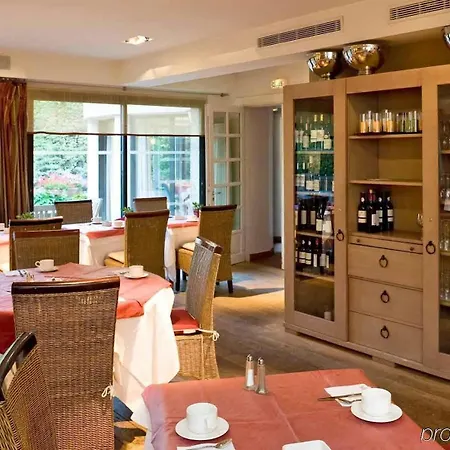 Hotel Mercure La Cite 4*