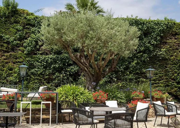 Hotel Mercure La Cité 4*