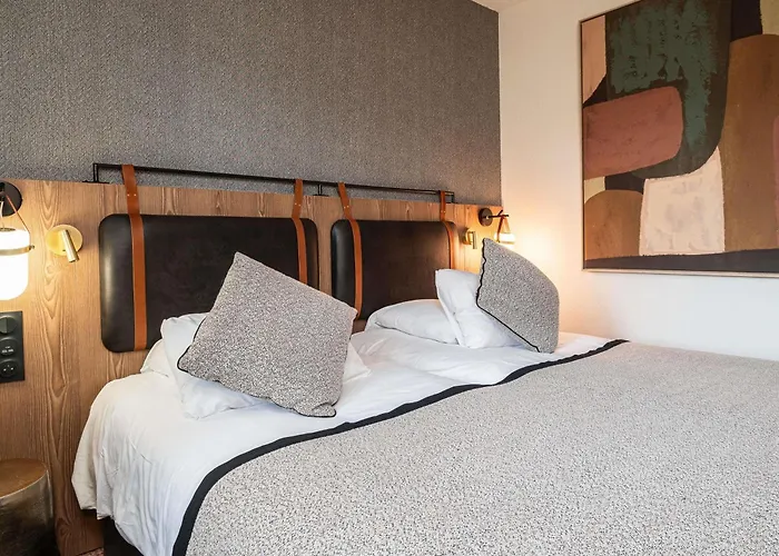 Mercure La Cite 4*