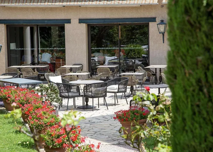 Otel Mercure La Cite 4*