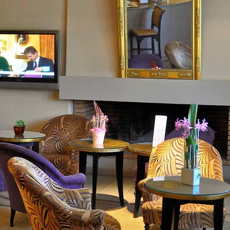 Mercure La Cité 4*